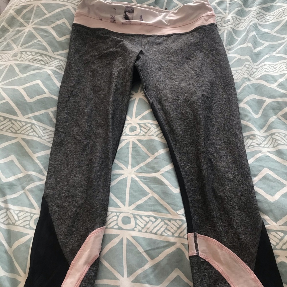 Grey Lululemon ankle length leggings